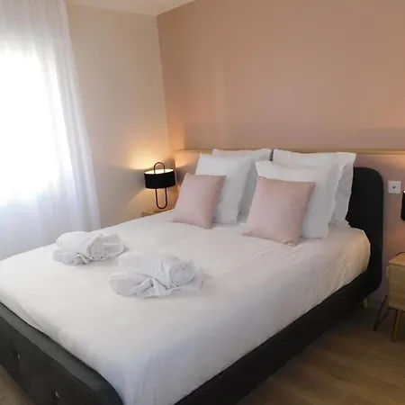 Magnificent T3 Proximity To Renovated Port In 2020 Nice